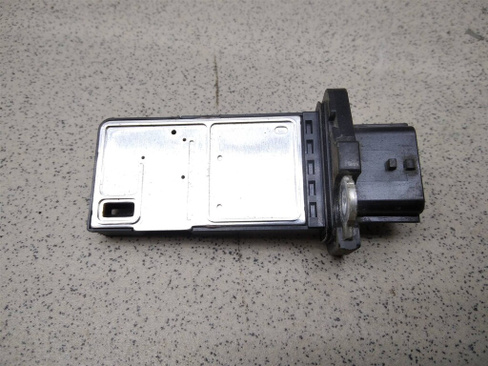 Расходомер воздуха (массметр) Nissan Qashqai (J11) 2014- (УТ000224328) Оригинальный номер 226807S000