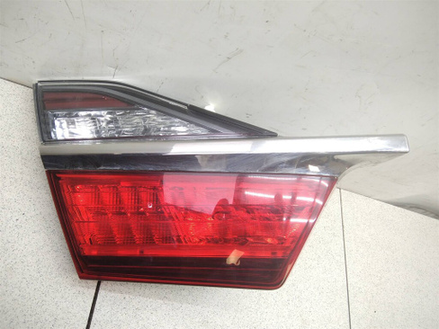 Фонарь задний внутренний левый Toyota Camry (XV50) 2011-2018 (УТ000225103) Оригинальный номер 8159133291