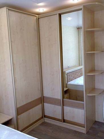 Шкаф комбинированный с зеркалом